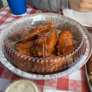 Wings 10/10  Yummy!!