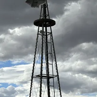 No barn is complete without a windmill, does not fail!!