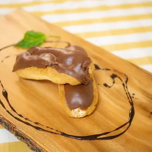 Chocolate Eclair