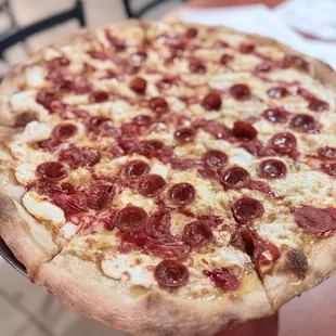 The Honey Cup pizza