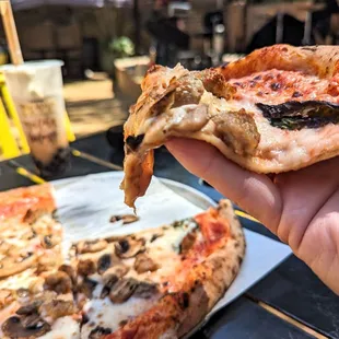 Mmmmm, yummy pizza