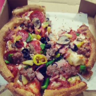 $7 small super deluxe amazing deal!!!