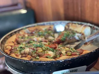 Pizz'a Chicago