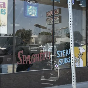 the outside of a restaurant