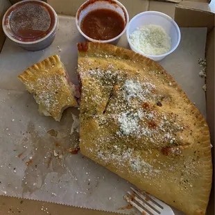 Ham calzone was literally a medium pizza size! Very good