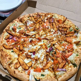 Nashville Hot Chicken Pizza