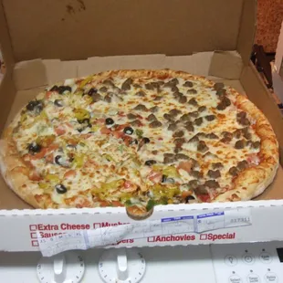 Deluxe (Supreme) pizza