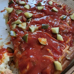 This has to be a joke. We ordered the bacon cheeseburger pizza and it came absolutely covered in ketchup. Disgusting