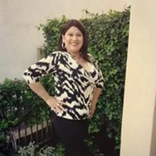 Yesenia V.