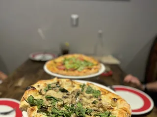 Victorias Pizzeria