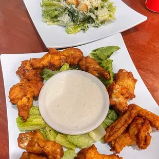 Buffalo Wings / Caesar Salad