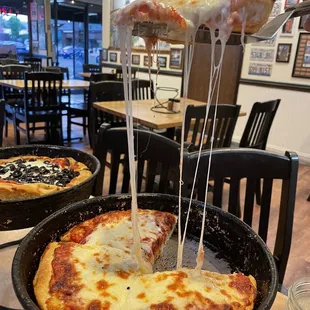 Cheese pizza