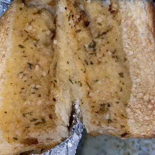 Garlic bread (wasn&apos;t good)