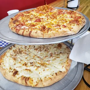 Pepperoni and Alfredo large pizzas