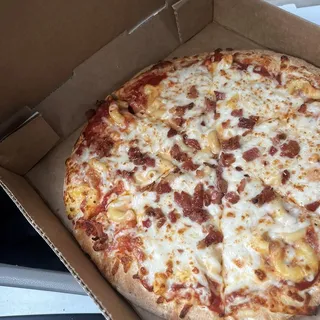 Macaroni and Cheese Pizza