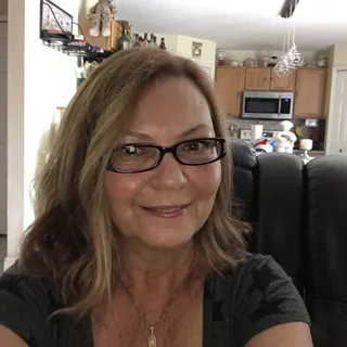 Teri T.