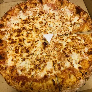 My favorite pizza place, it's the best!! Don't mind that space missing that's never happened before LOL