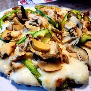 Chicken Philly pizza