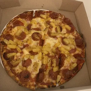 Pepperoni &amp; pineapple small pizza. So good!
