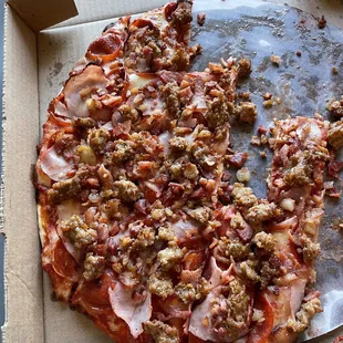 Supreme Meat Pizza