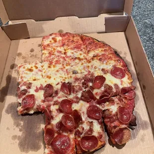 The BEST cauliflower crust pizza