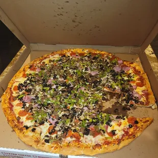 Party Pizza combination w/o pineapple and jalapenos
