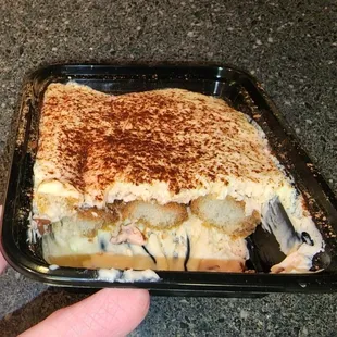 Tiramisu side view