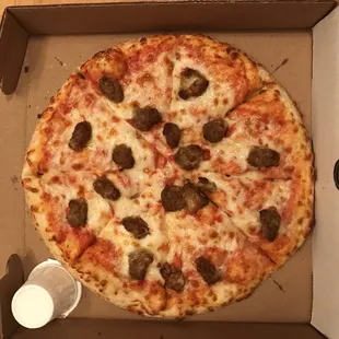 Sausage small pizza.