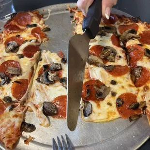 Yummy pepperoni  and mushroom!!!