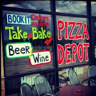 Come in for a beer pizza and fun!