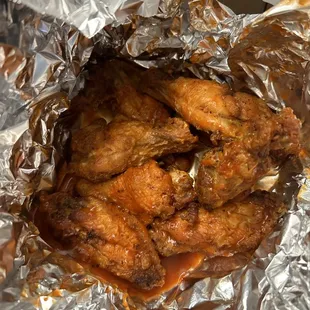 And buffalo wings way better than basic dominos so delicious to die for