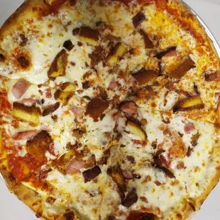 Fry chicken  with bacon and ham