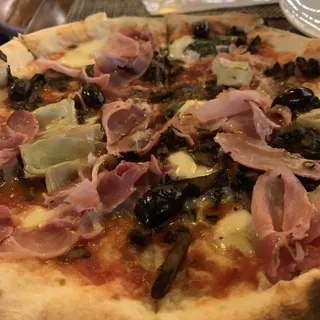 Capricciosa Pizza
