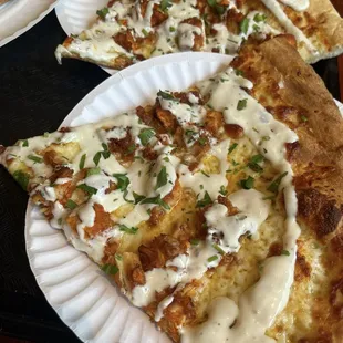 Very good pizza slices for a great price