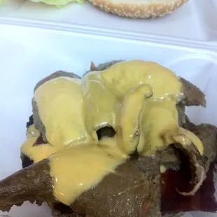 Gyro Cheeseburger !!