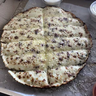 Cheese bread sticks with ranch and marinara