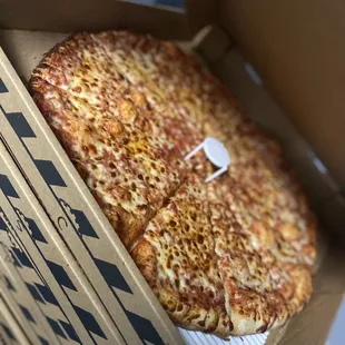 Cheese pizza
