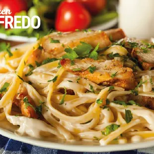 Fettuccine Alfredo with chicken breast &amp; mushrooms