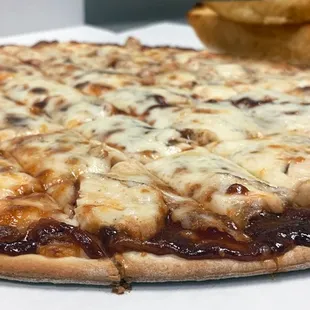 BBQ Chicken Specialty Pizza with 2 pieces of garlic toast