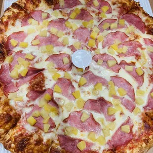 Large Hawaiian Pizza