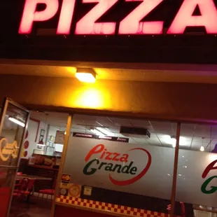 This Place is the Shizzzznit!