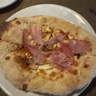 Fig pizza