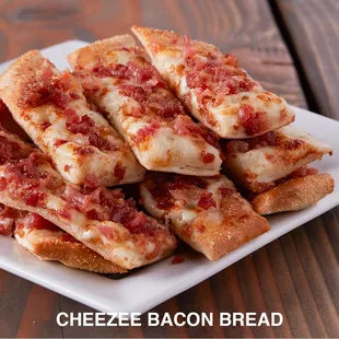  plate of cheesy bacon bread