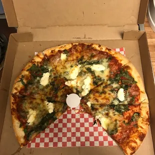 Extra-LG hand-tossed Spinach &amp; Ricotta!