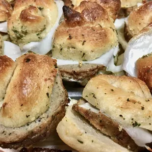 Sliders
 Knots stuffers with cheese and meatballs