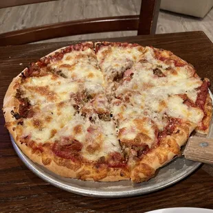 Small all-the-meats pizza