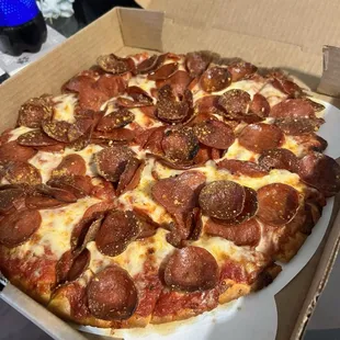 DELICIOUS pep pizza with extra pepperoni!!!