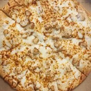 Large hand toss Chicken pizza. Very delicious pizza house special