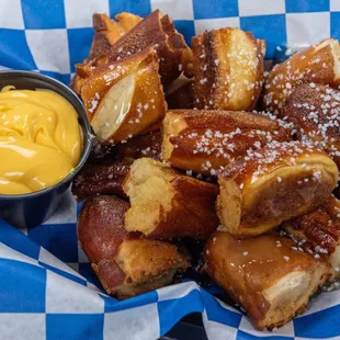Pretzel Bites