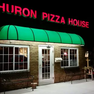 Entrance is neat and tidy